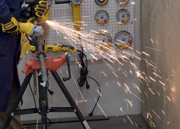 Dewalt Grinder Testing Sparks