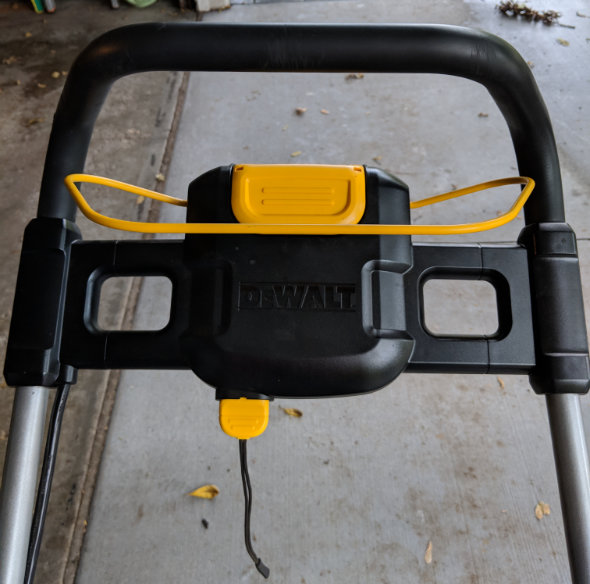 Review Dewalt Cordless Mower (2x20V)
